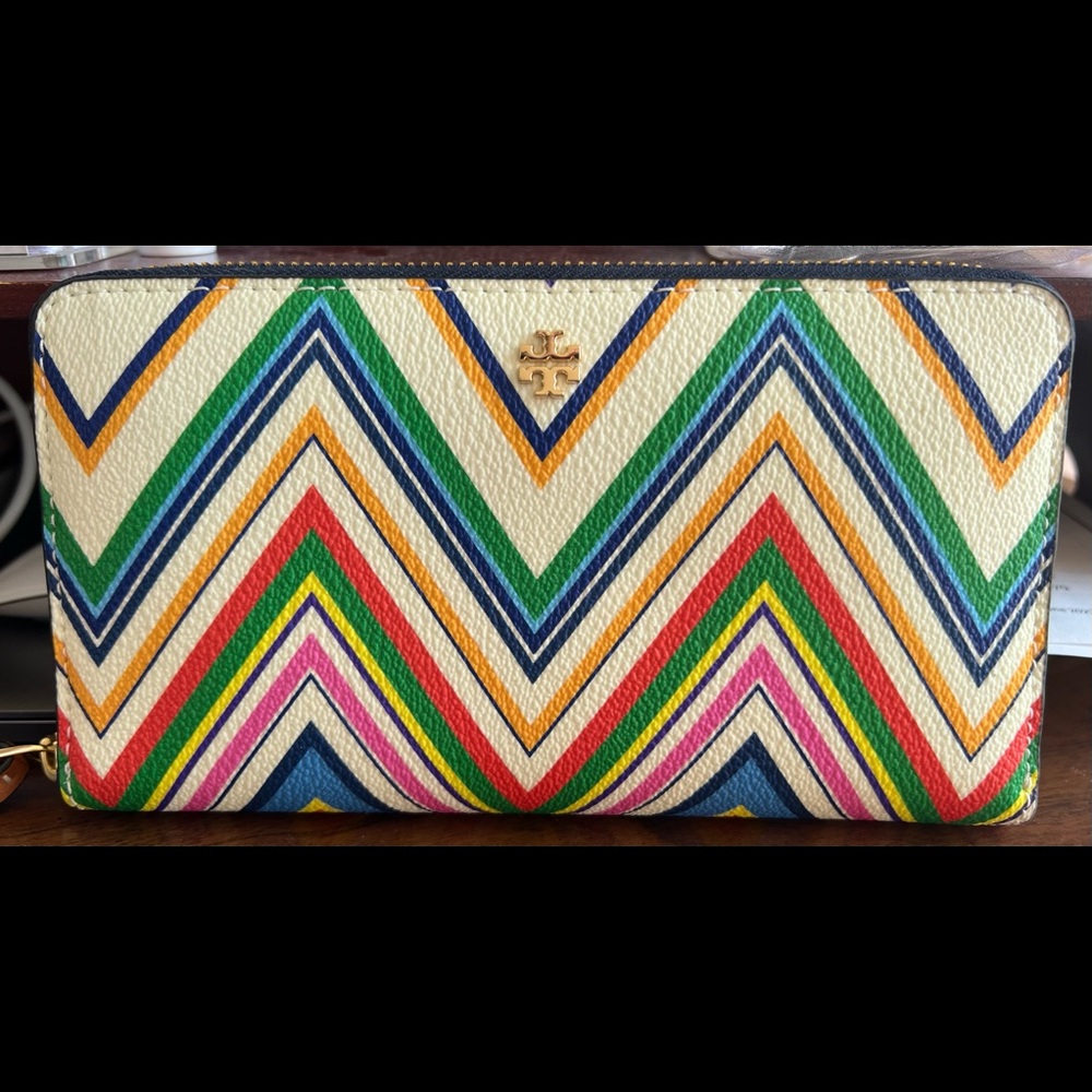 Tory Burch Kerrington Zip Around Wallet